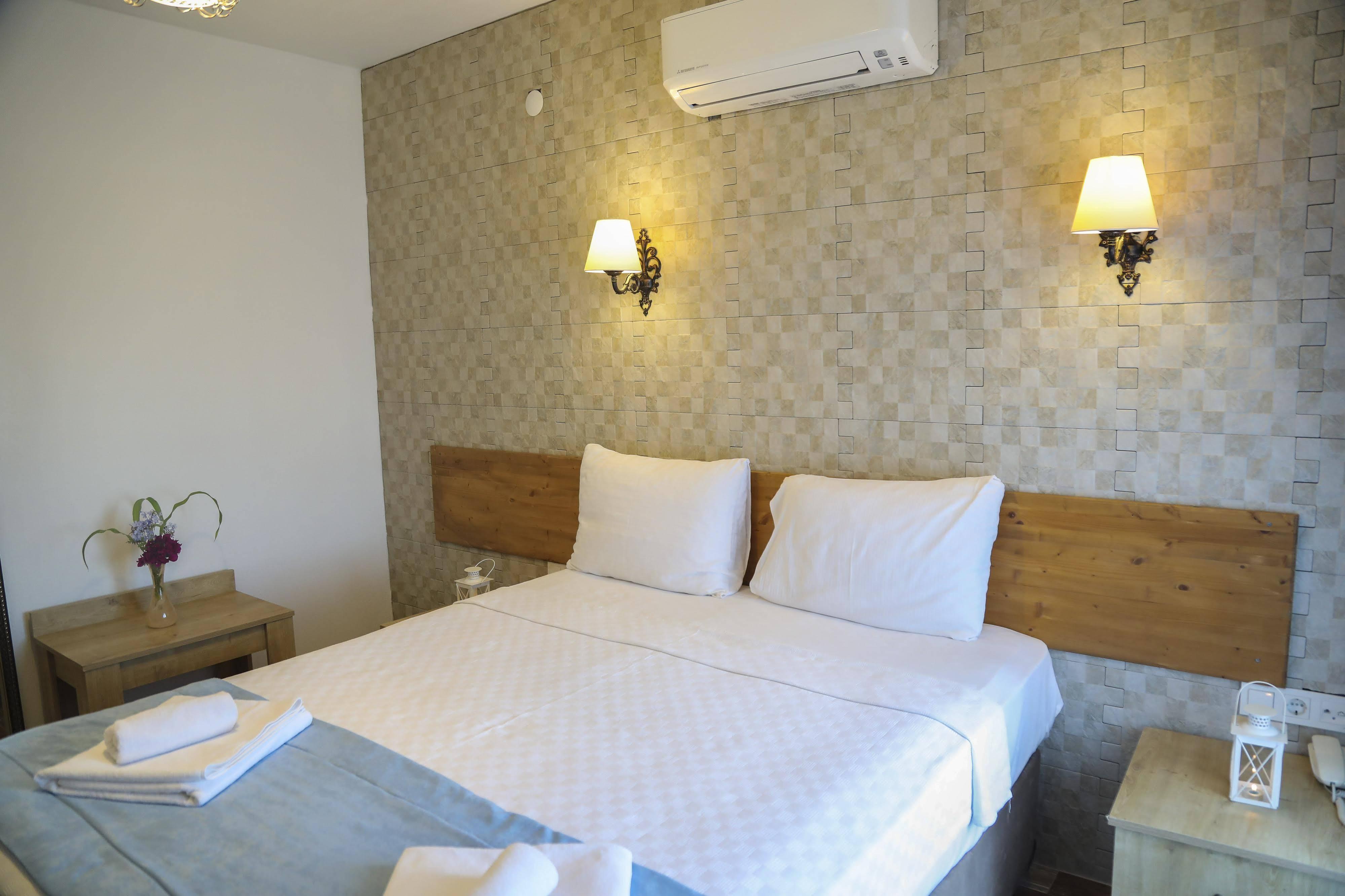Aksu Hotel אלאקאטי מראה חיצוני תמונה