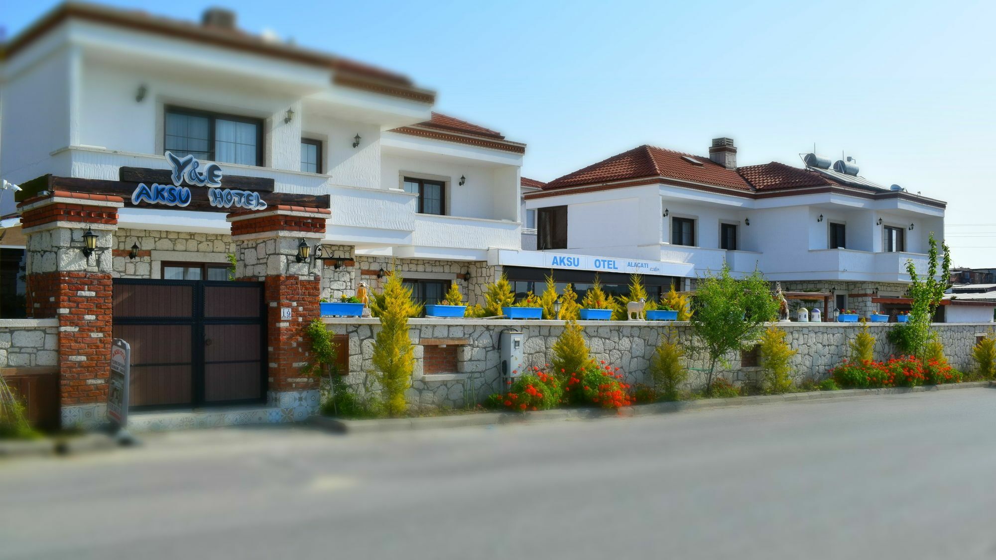 Aksu Hotel אלאקאטי מראה חיצוני תמונה