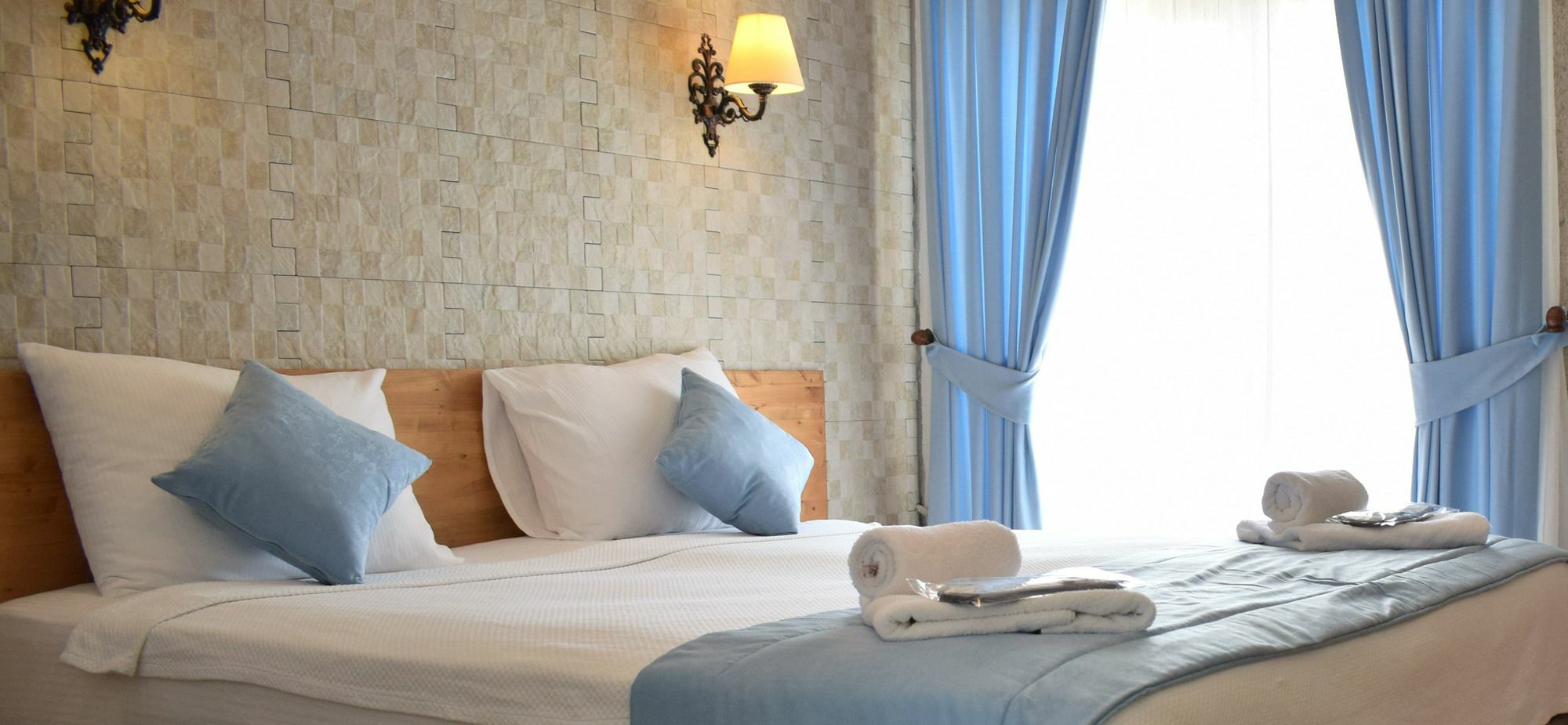 Aksu Hotel אלאקאטי מראה חיצוני תמונה